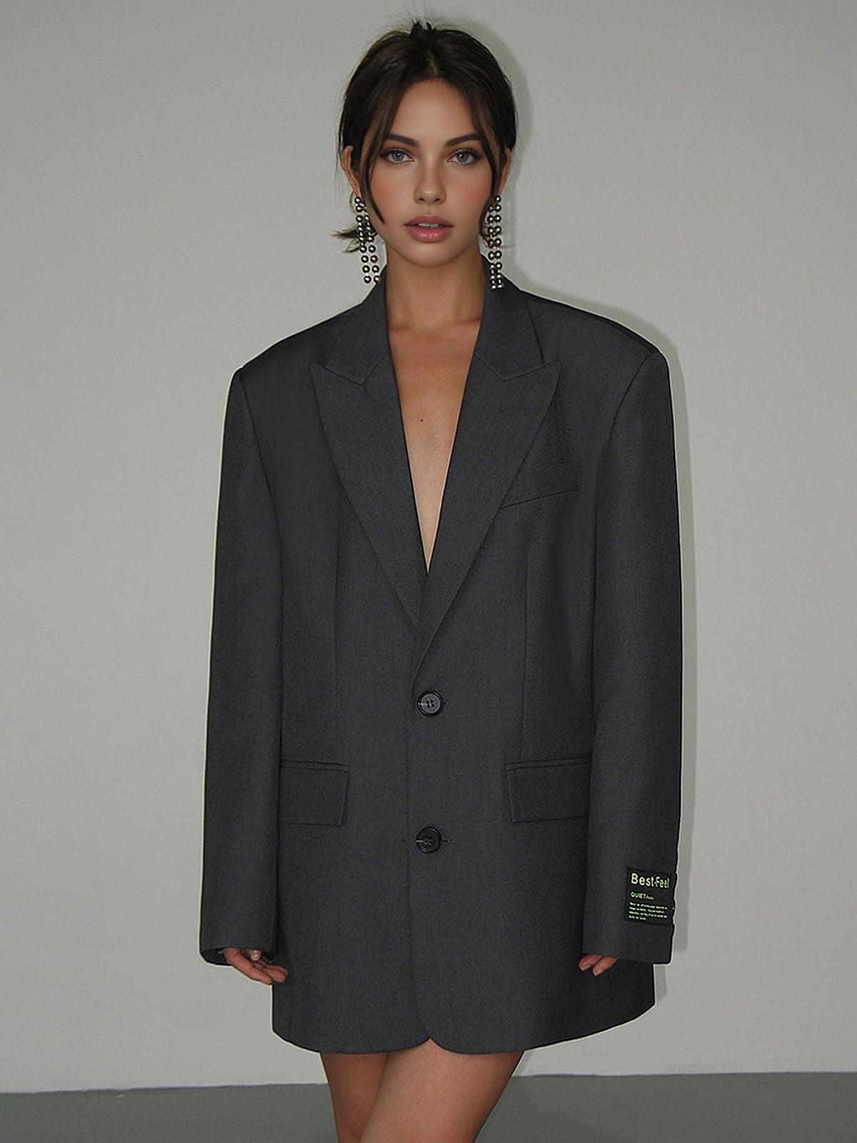 Women's Blazer - Oversized Fit - Classic Lapel - 2-Button Closure - Flap Pockets - Image 7