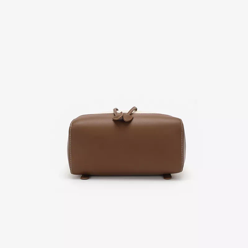 Women's Backpack - Genuine Leather - Adjustable Shoulder Straps - Flap Closure with Twist Lock - Image 4
