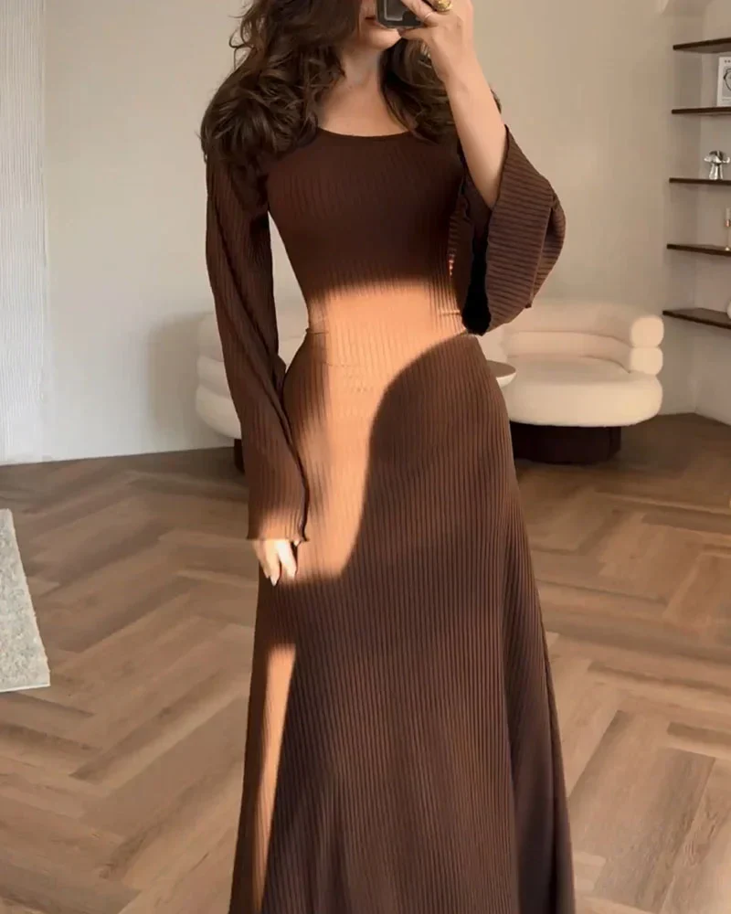 Women's Maxi Dress - Ribbed - Slim Fit - Long Sleeves - Round Neck - Image 6