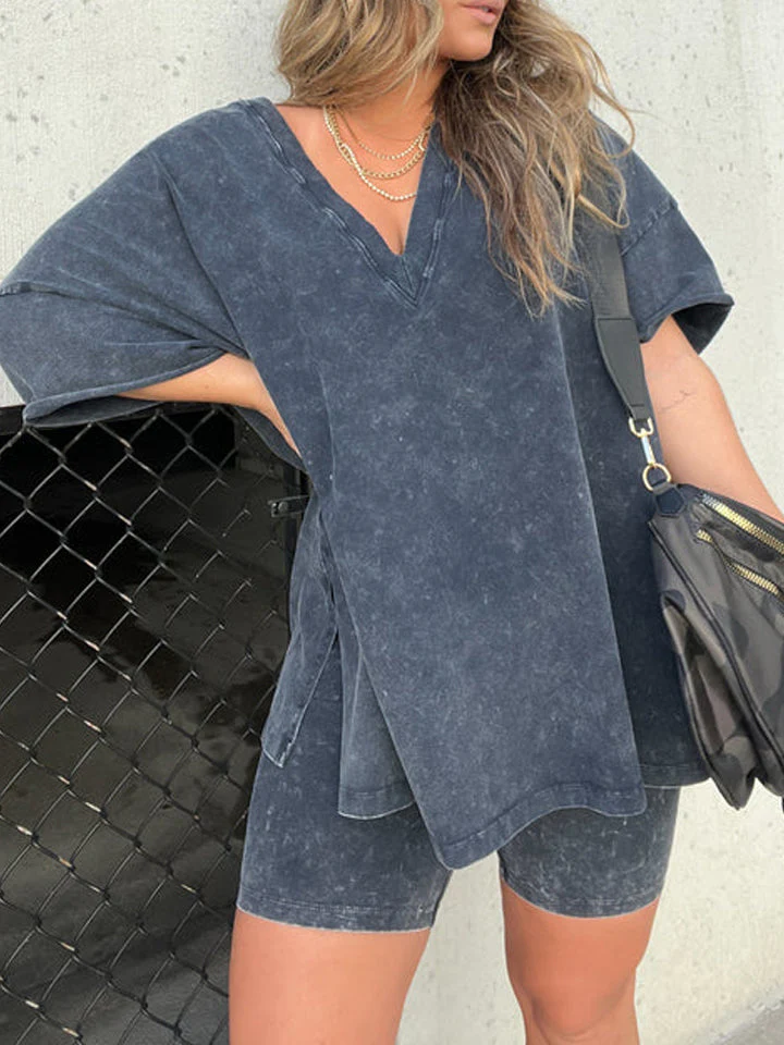 Ladies Set - Oversized T-shirt with V-neck - Stretch Biker Short - Comfort Fit - Image 3