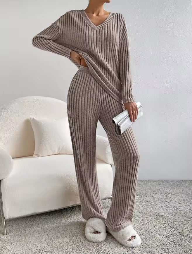 Women's Lounge Set – Ribbed – V-Neck – Wide Legs – Elastic Waist – Comfort Fit - Image 4