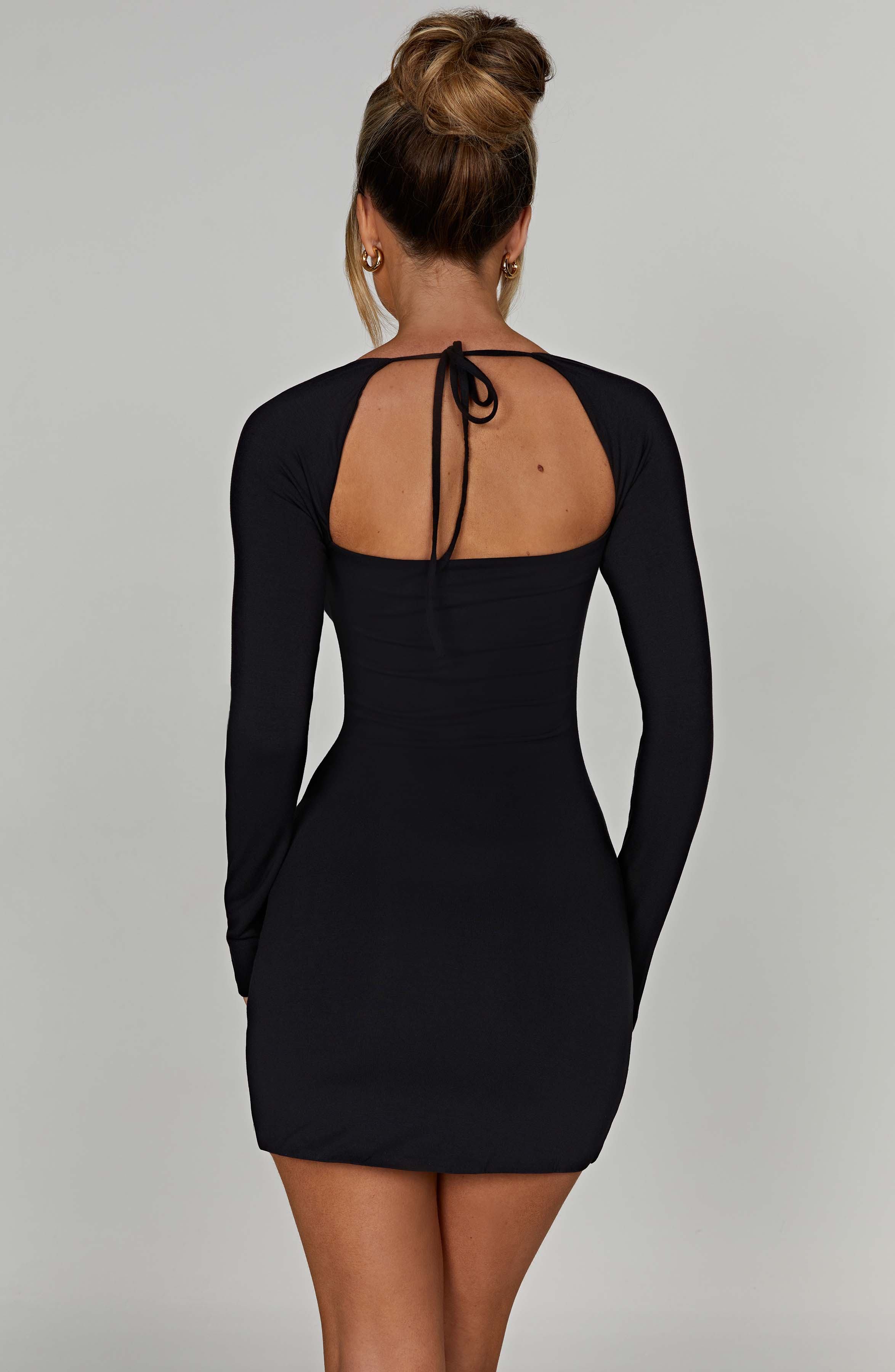 Women's Bodycon Mini-dress - Long Sleeves - Square Neck - Slim Fit - Elegant Cut - Image 2