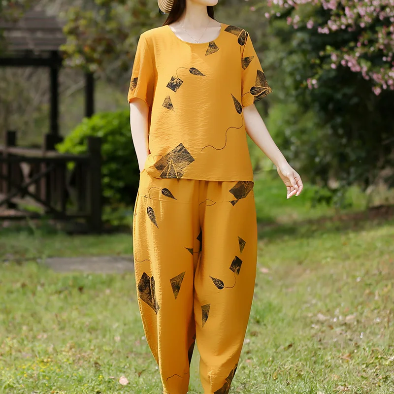 Women's Two-Piece Suit - Airy Crinkle Fabric - Wide Pants - Comfortable Fit - Image 6
