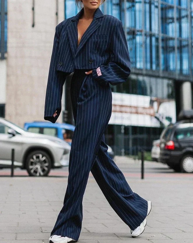 Women's Suit - Cropped Blazer with Lapels - Double Row Closure - Wide High Waist Trousers - Image 2