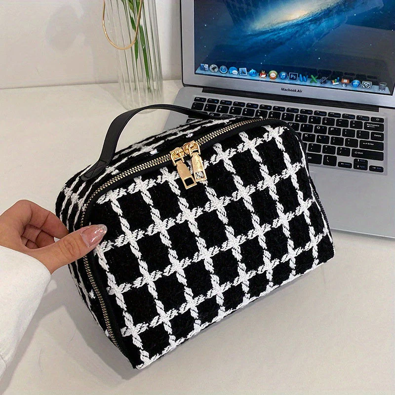 Ladies Handbag – Textured Fabric – Checked Design – Double Zipper – Handle – Elegant - Image 5