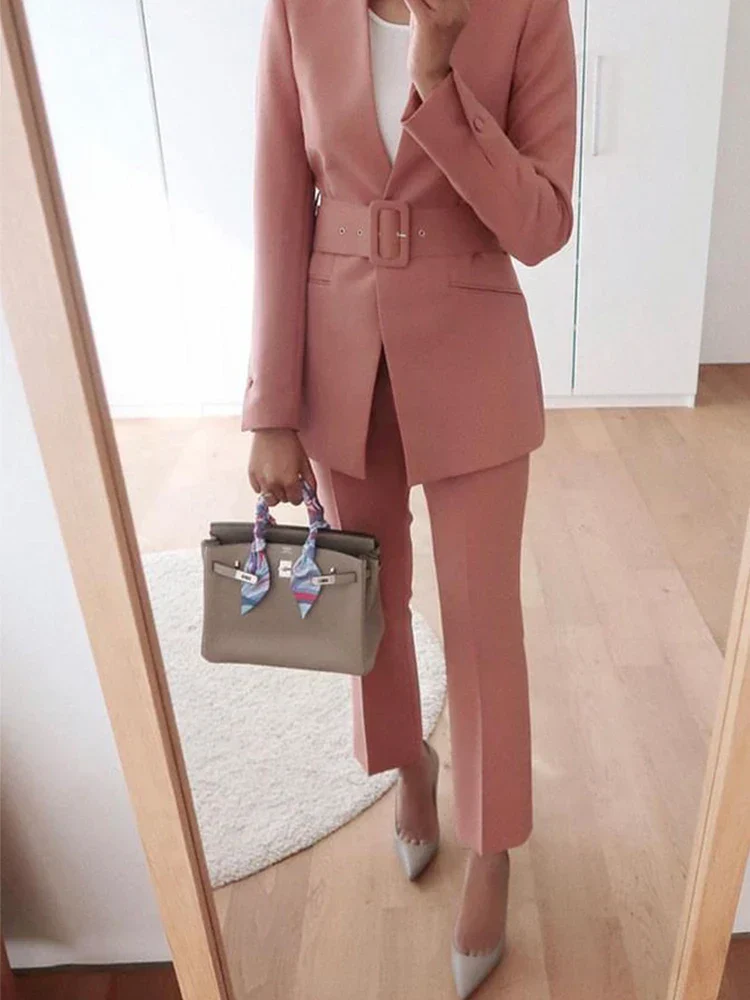 Women's Suit Set – Tailored Blazer with Single Closure – High Waist Trousers - Image 4