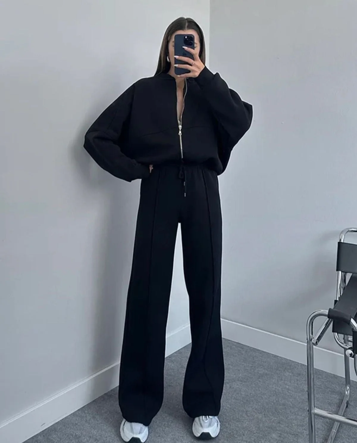 Women's Tracksuit – Relaxed Fit – Soft Fabric – Zipper Closure – Elastic Waistband - Image 9