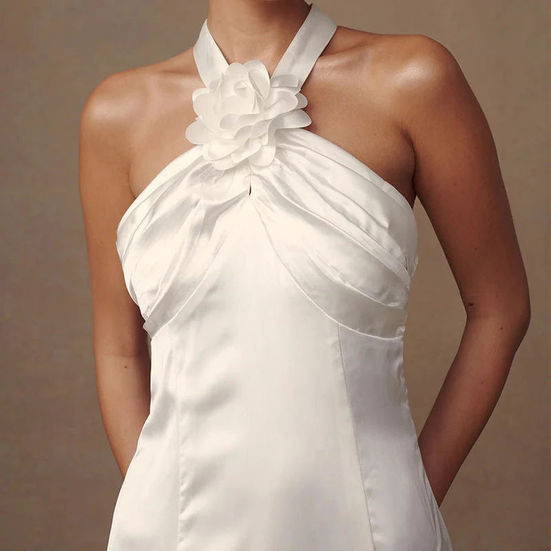 Women's evening dress – elegant fit – halter neck – floral detail – long length - Image 4
