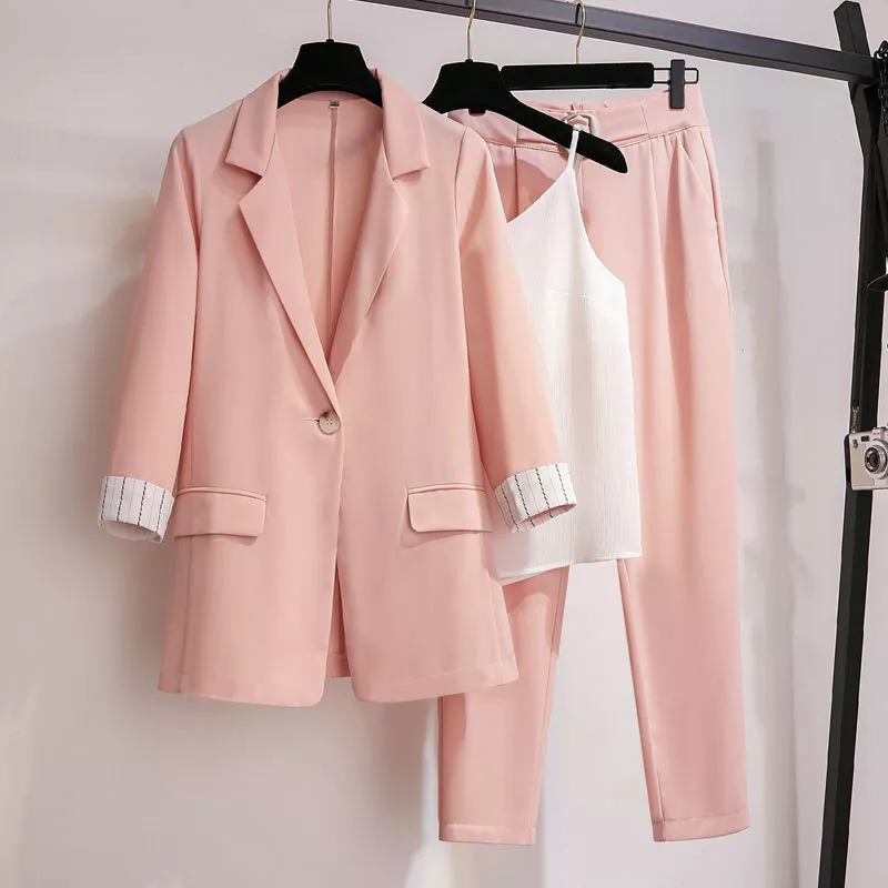 Women's Blazer 3-piece set – Tailored Fit – Single Button – Classic Lapels – Rolled-Up Sleeves