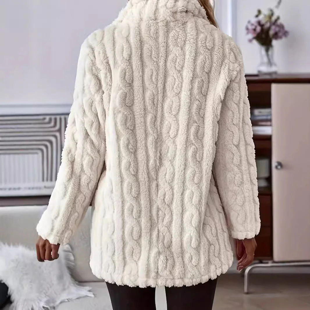 Women's cardigan coat – Relaxed fit – Plush water-wave texture – Lapel collar – Buttons - Image 3