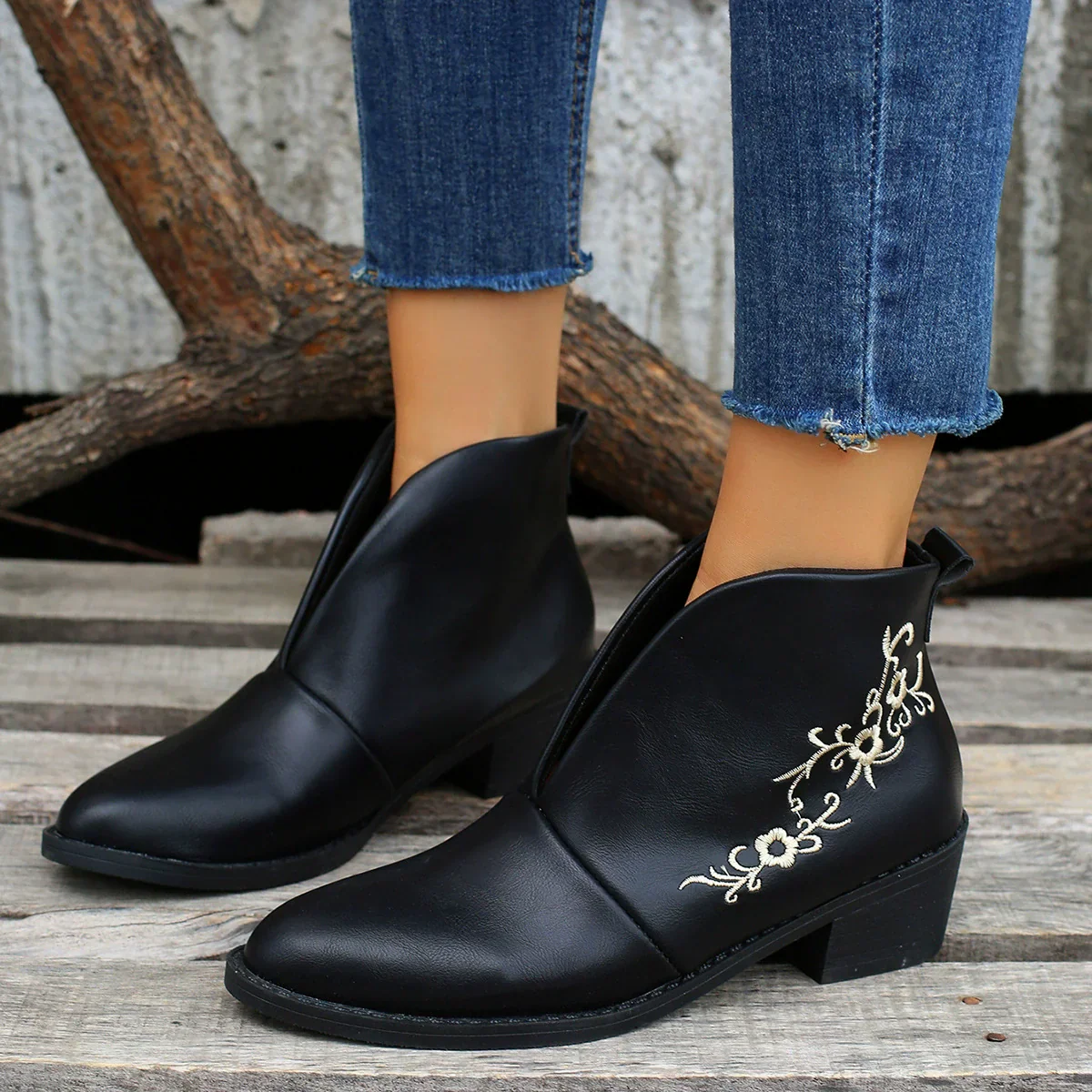 Women's Ankle Boots – Smooth Leather-Look – Low Heel – V-Cut – Embroidered Flower Motif - Image 3