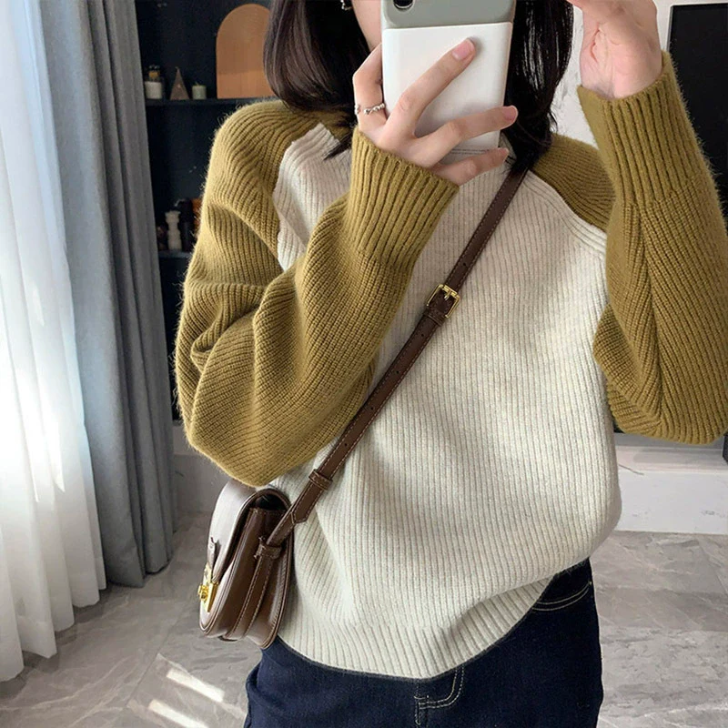 Women’s Knitted Sweater – Relaxed Fit – Colorblock Design – Raglan Long Sleeves - Image 2