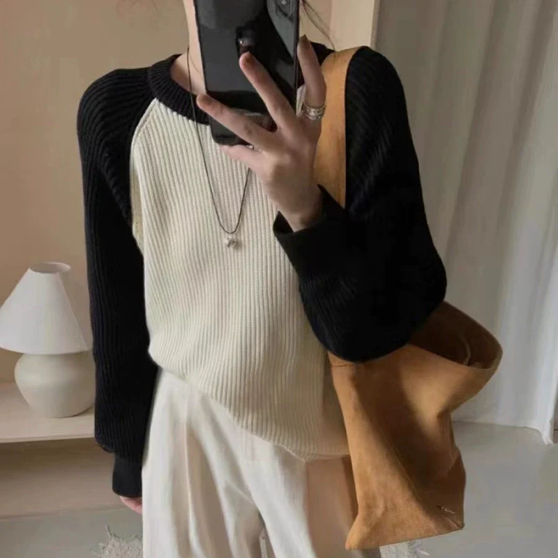 Women’s Knitted Sweater – Relaxed Fit – Colorblock Design – Raglan Long Sleeves - Image 5