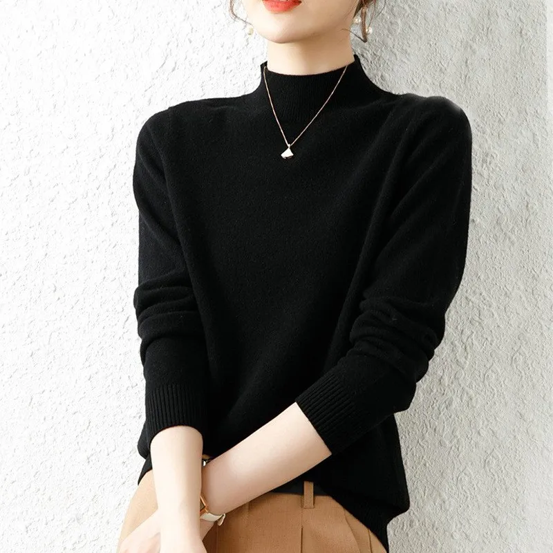 Women's Knitted Sweater – Slim Fit – Mockneck – Ribbed Edges – Light Wool Blend - Image 2