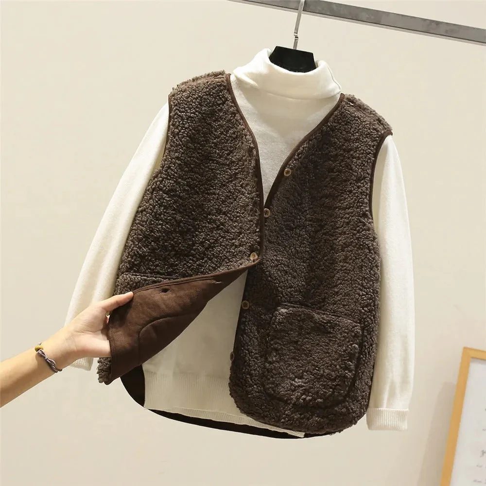 Ladies Gilet – Sherpa Fleece – Relaxed Fit – Buttons – Casual Layered Look - Image 2