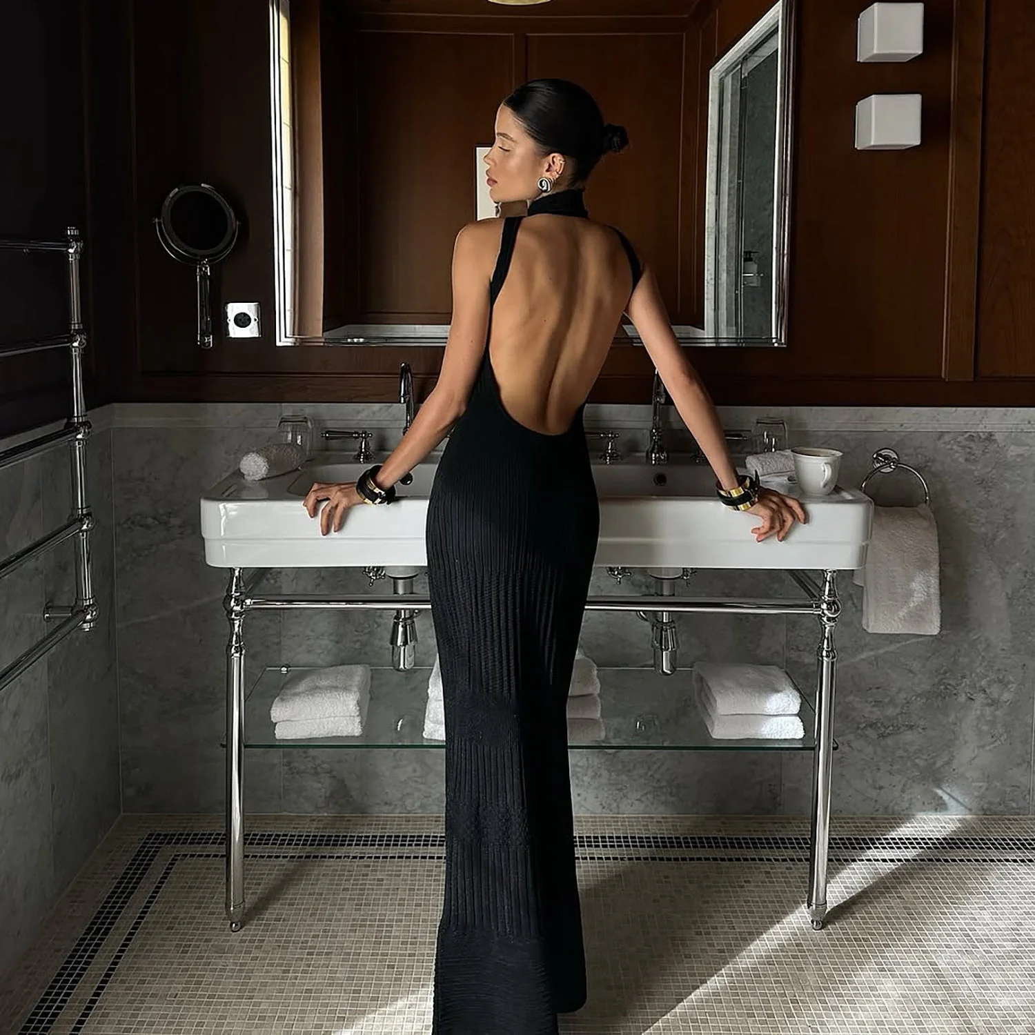 Women's Halter Dress – Slim Fit – Open Back – Sleeveless – Knitted Fabric – Midi Length - Image 2