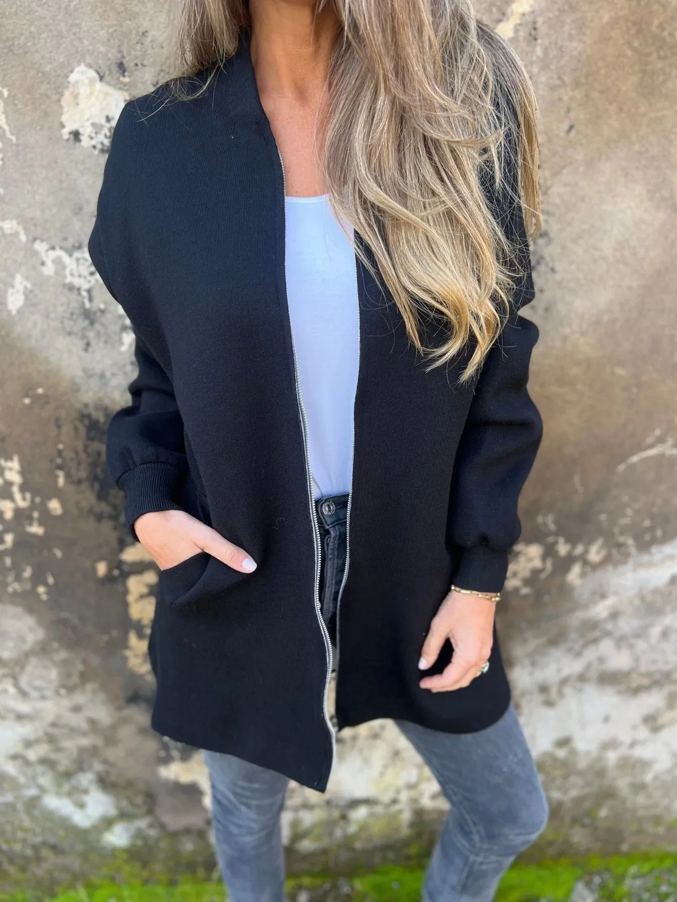 Women's Hooded Jacket – Cotton Blend – Relaxed Fit – Mid-length with Zipper and Hood - Image 4