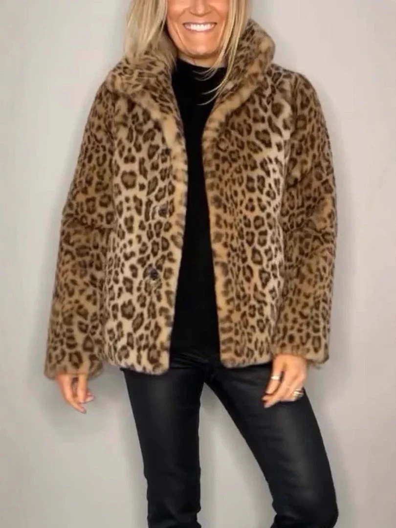 Ladies Coat – Faux Fur – Oversized Fit – Notched Collar – Leopard Print - Image 2