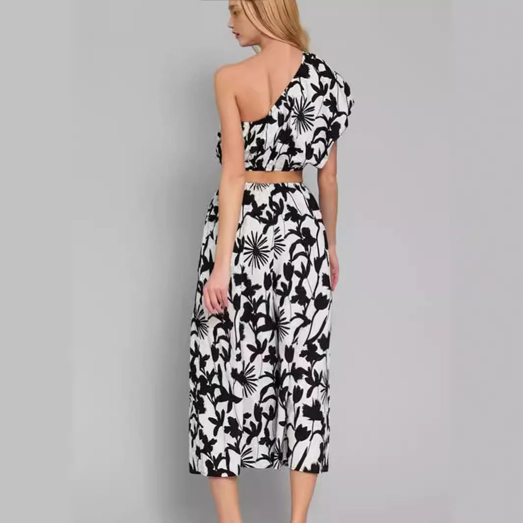 Ladies Jumpsuit – One Shoulder – Waist Cut-Out – Wide Legs – Breathable Model - Image 4