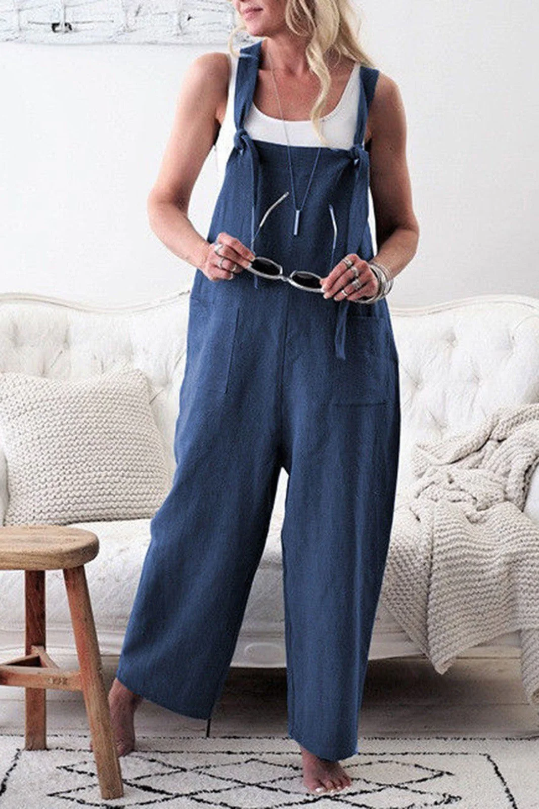Women's jumpsuit – Relaxed fit – Wide legs – Adjustable straps – With pockets - Image 3