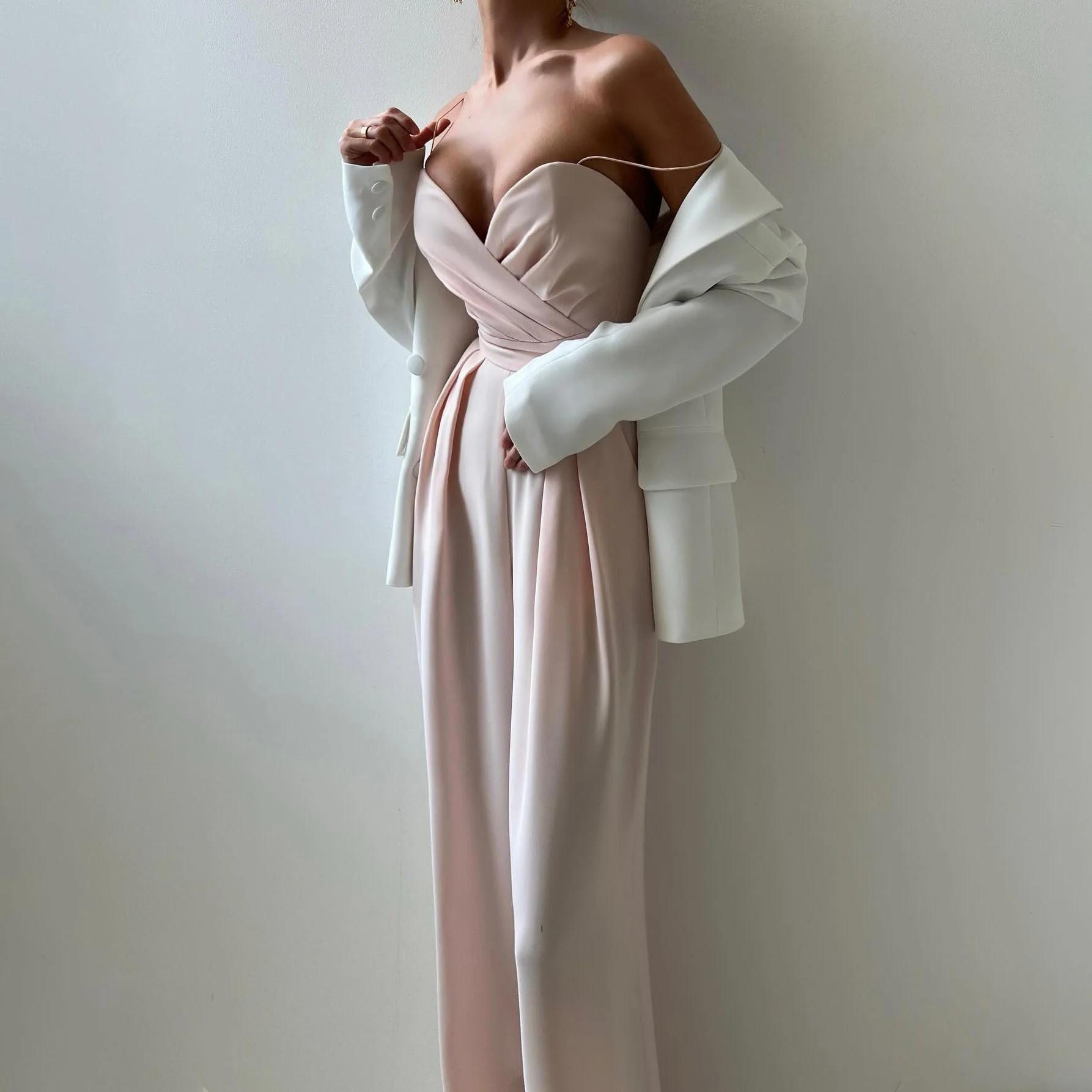 Ladies jumpsuit – Sweetheart neckline – Ruched bust top – Wide legs – Elegant fit - Image 3