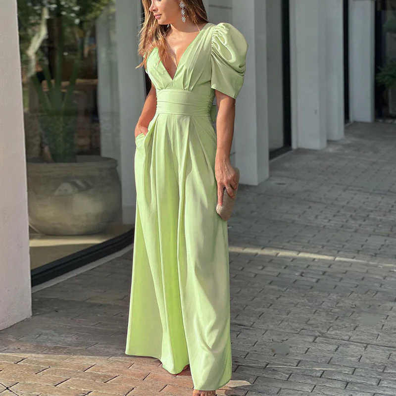 Women's Jumpsuit – Wide Legs – Puff Sleeves – V-Neck – Fitted – Elegant Model - Image 5