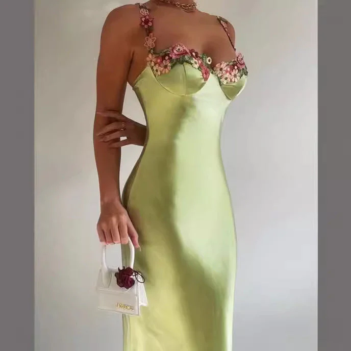 Ladies Long Dress – Satin Look – Slim Fit – Sweetheart Neckline – Lace Details - Image 5
