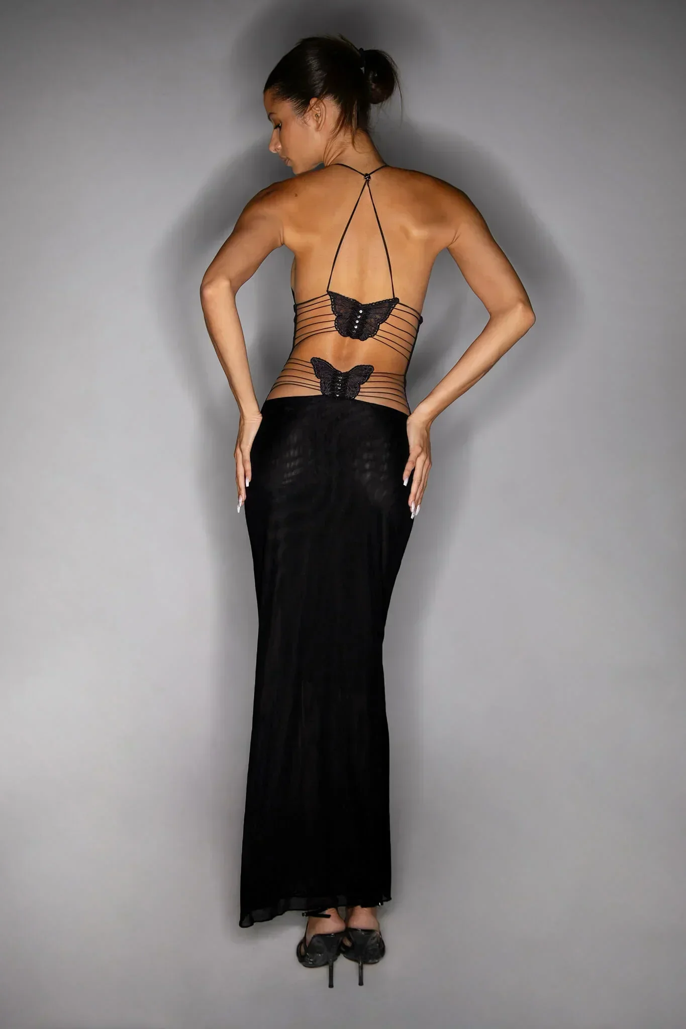 Ladies Long Dress – Slim Fit – Open Back – Luxury Fabric – Spaghetti Straps – Elegant Drape - Image 4