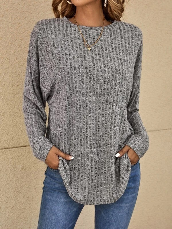 Women's Longsleeve Top – Relaxed Fit – Ribbed Fabric – Hip Length – Casual Wearing Comfort - Image 2