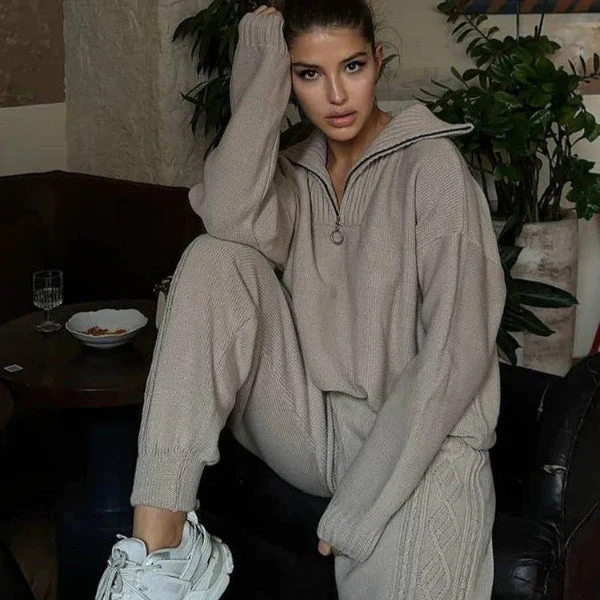 Women's Loungewear Top – Oversized Fit – Soft Knit – Quarter Zip – Ribbed Finish - Image 3