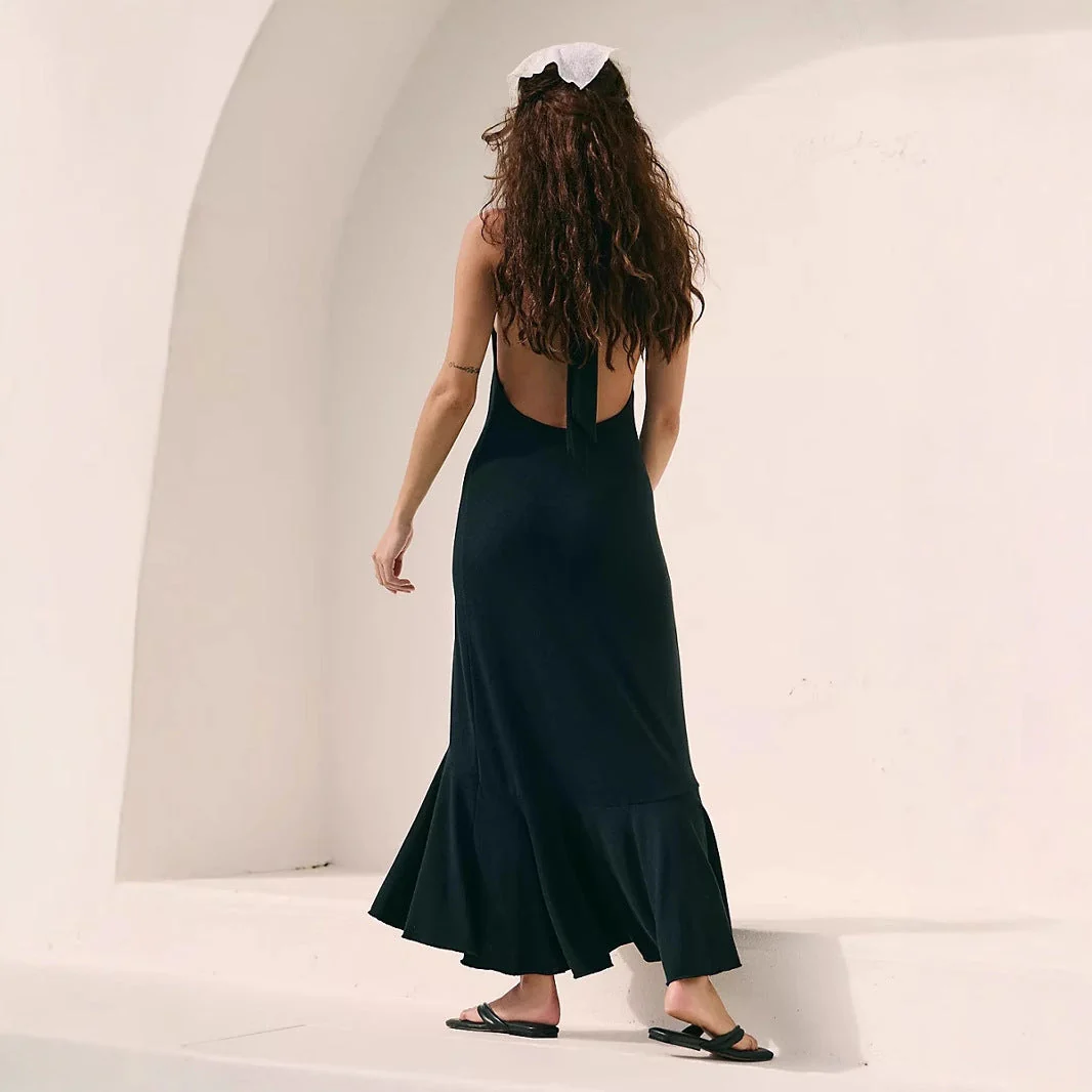 Women's Maxi Dress – Flowy Fit – Pleated – Halter V-Neck – Light and Elegant - Image 4