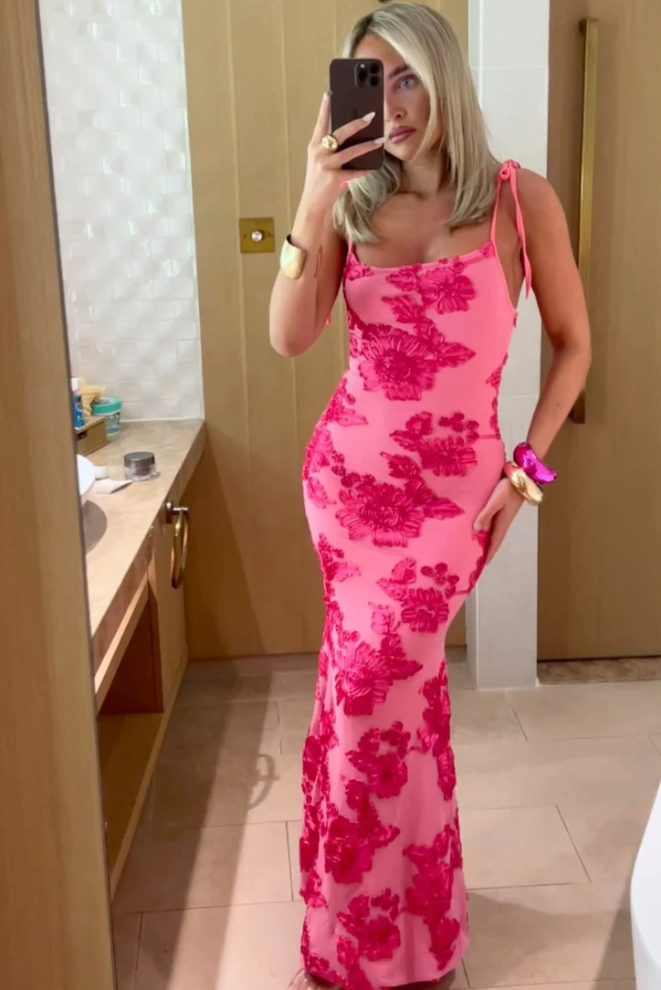 Ladies Maxi Dress – Fitted Model – Embroidery – Ribbon Shoulder Strap – Luxury Style - Image 2