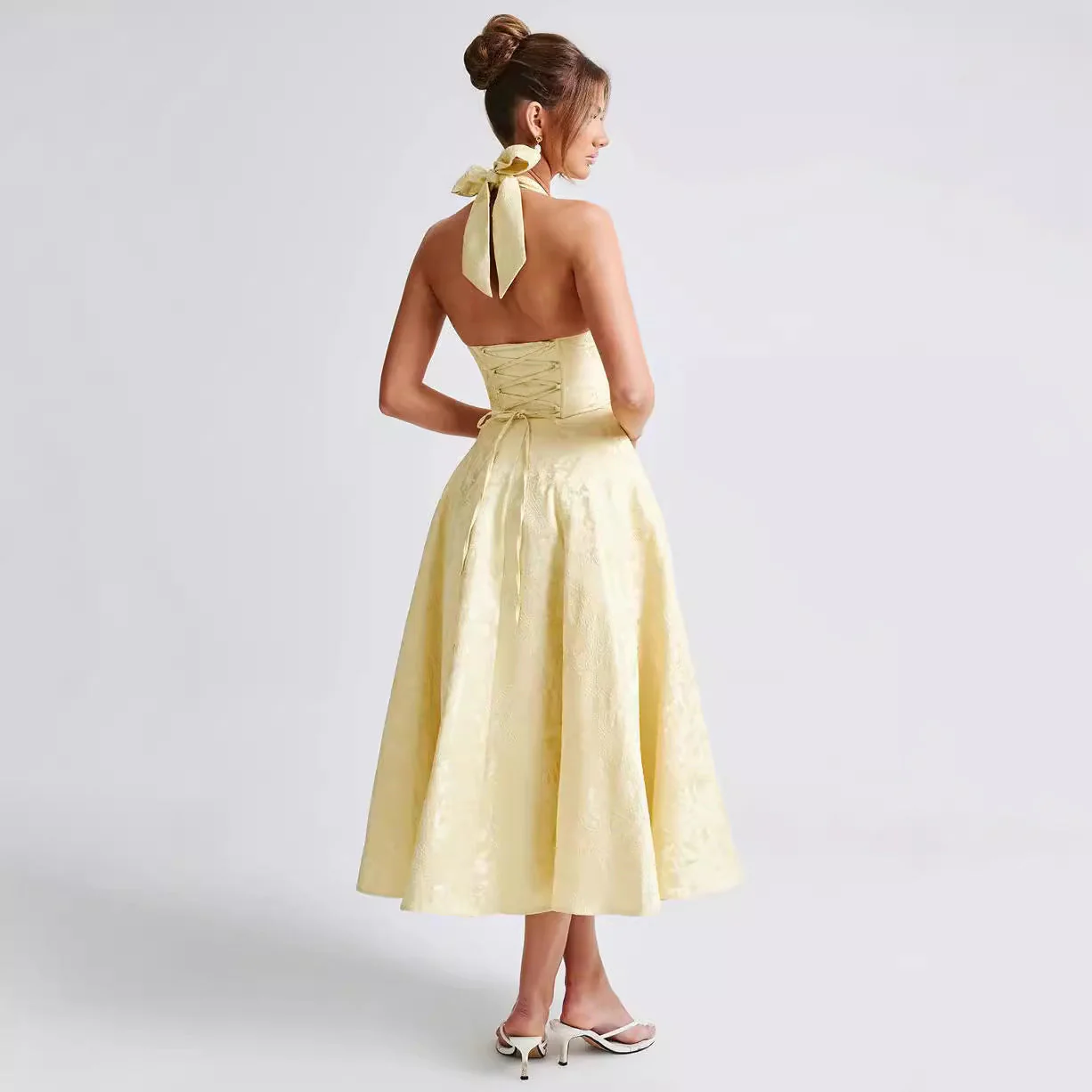 Ladies Maxi Dress – Halter Neck – Elegant Fit – V-Neck – Airy Flared Skirt - Image 2