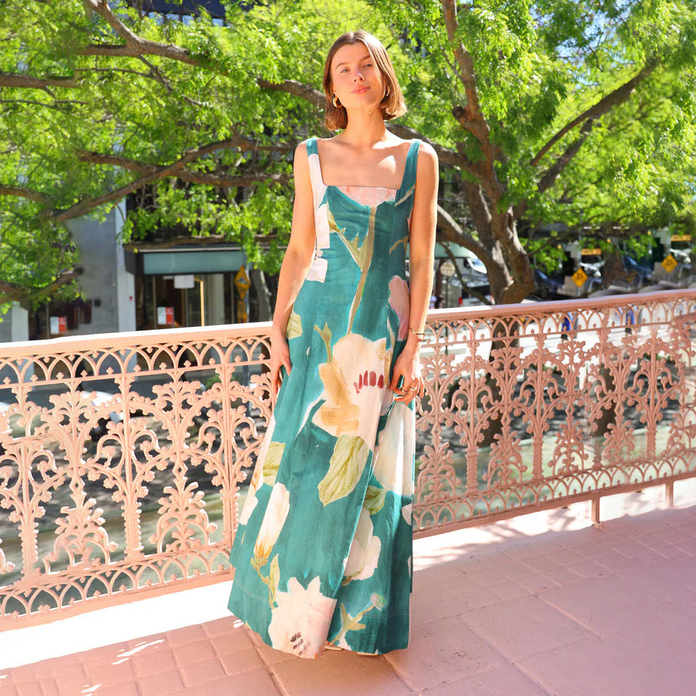Women's Maxi Dress – Cotton Blend – Square Neck – Sleeveless – Vintage Floral Print - Image 3