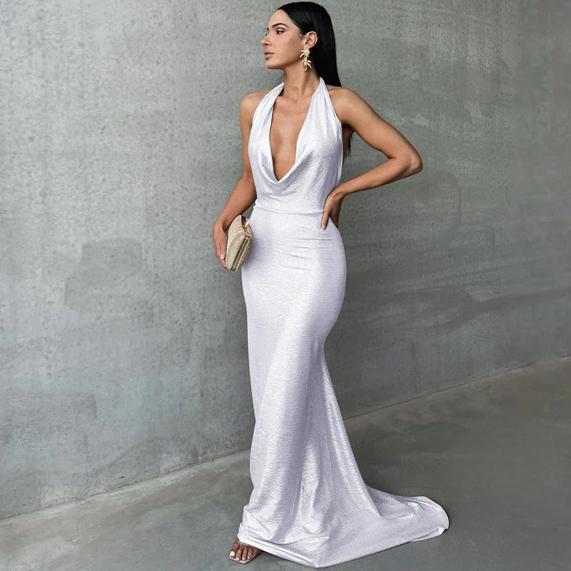 Women's maxi-dress – Slim fit – Halter neck – Open back – Luxurious shiny fabric - Image 3
