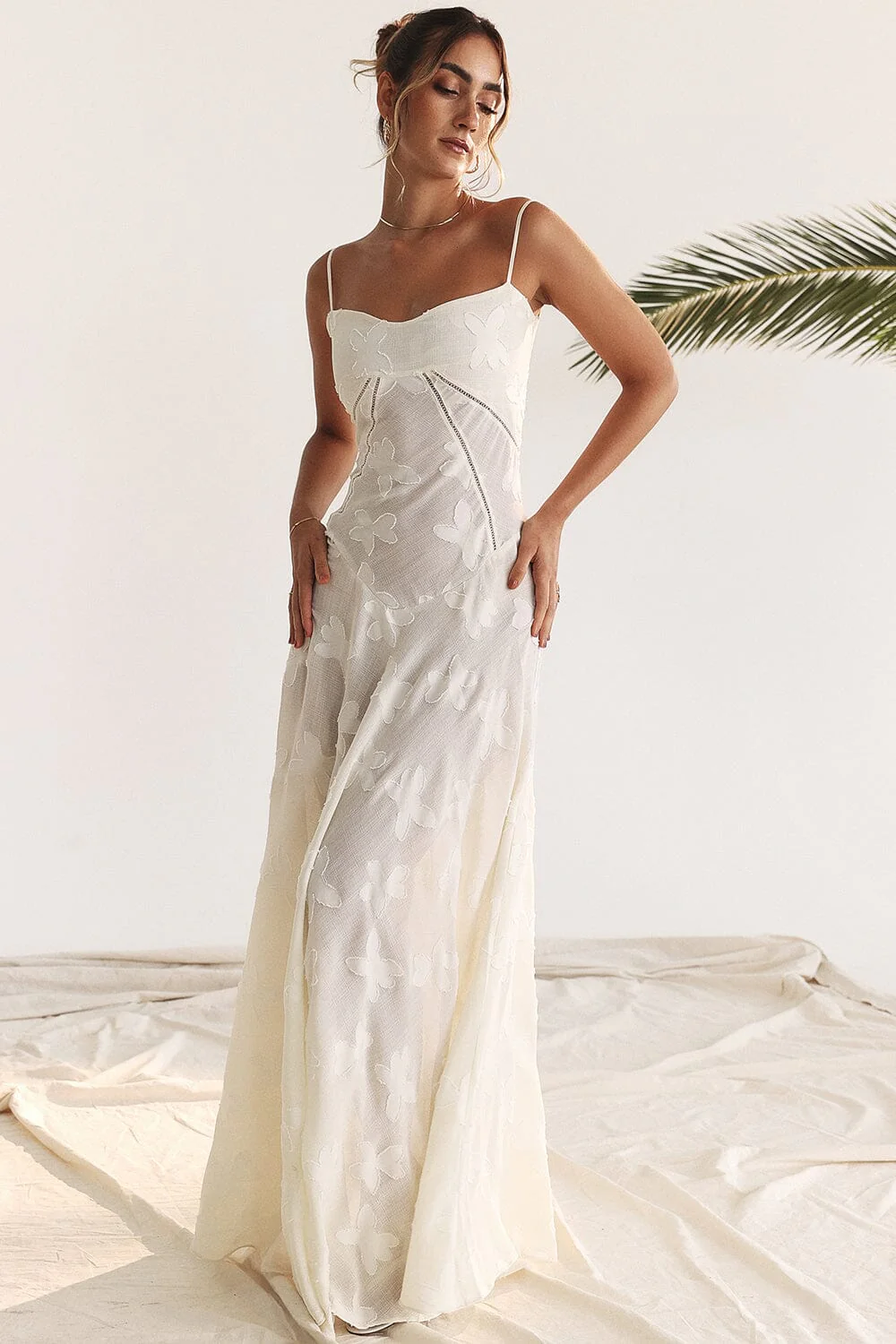 Women's maxi dress – Slim fit – Airy fabric – Floral print – Spaghetti straps - Image 4