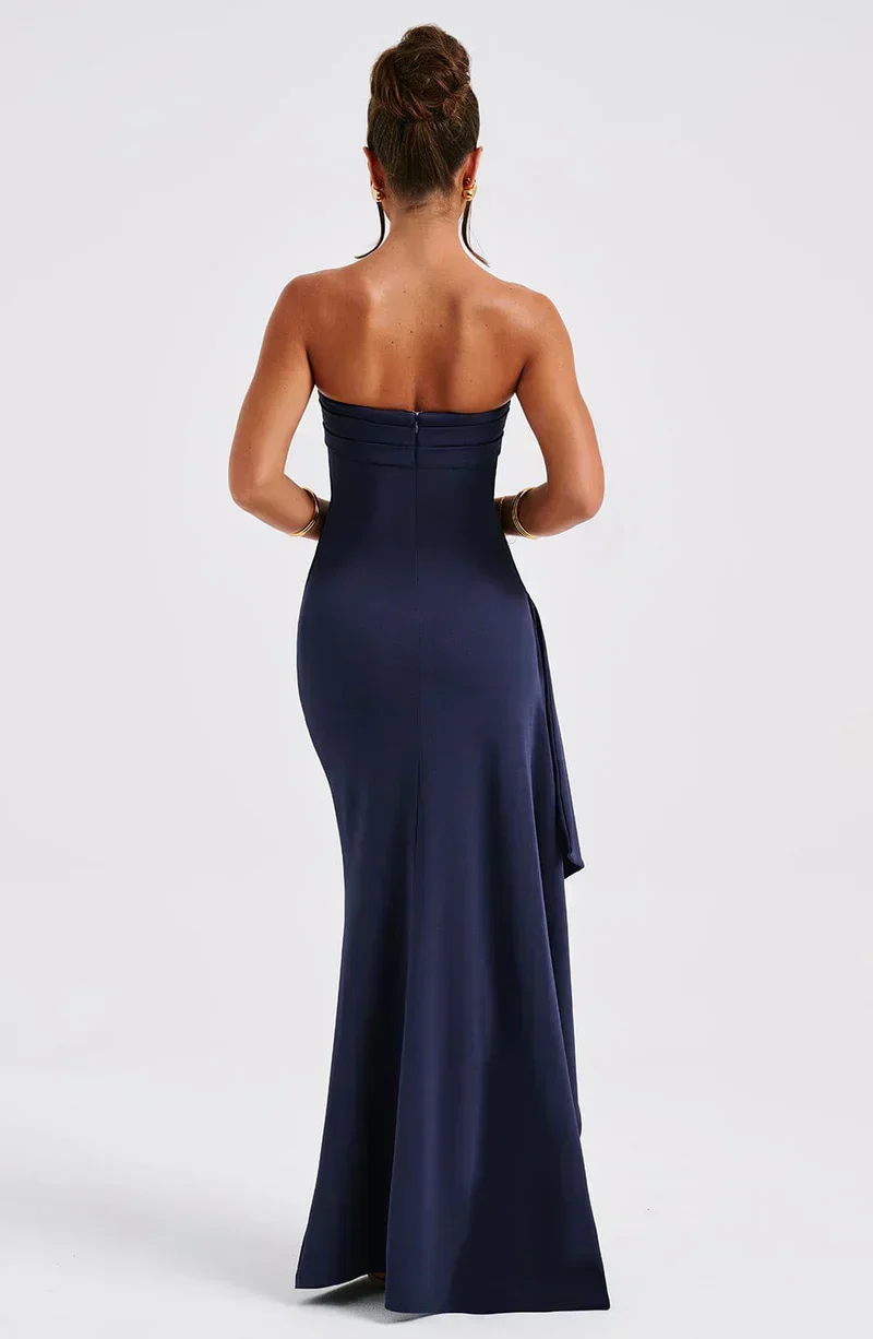 Ladies maxi dress – Strapless – Bodycon fit – High slit – Luxury eveningwear - Image 2