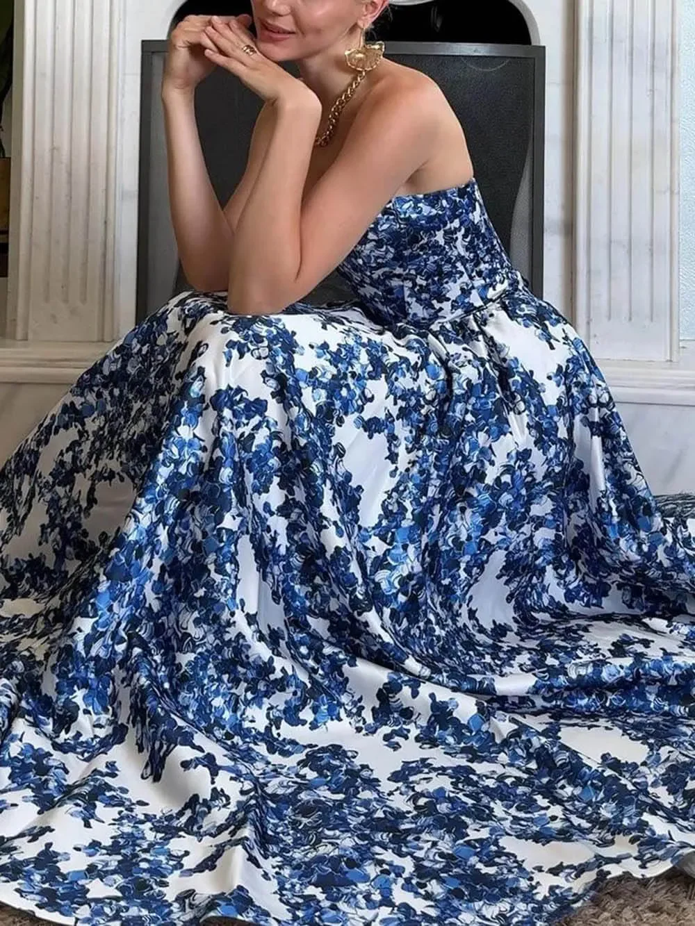 Ladies Maxi Dress – Strapless – Figure-Accentuating Bodice – Flowy Skirt – Elegant Look - Image 3