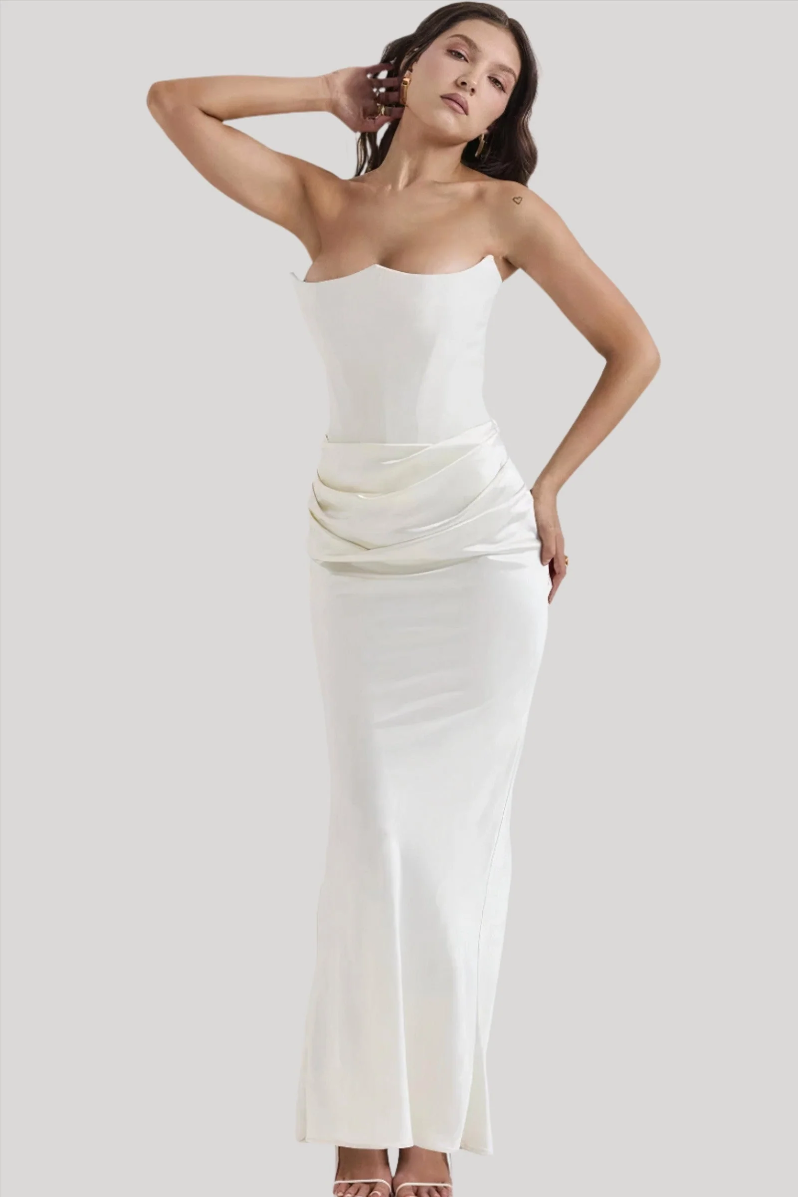 Women's maxi dress – Strapless model – Luxury shiny fabric – Elegant draping - Image 5