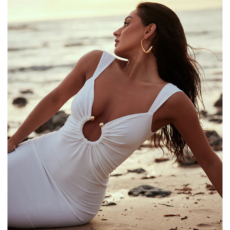 Women's Maxi Dress – Slim Fit – V-Neck With Cut-Out – Open Back – Breathable Stretch Fabric - Image 3