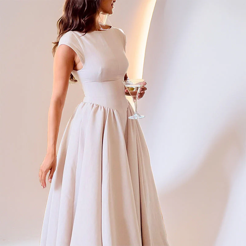 Women's midi dress – A-line silhouette – Fitted – Sleeveless with back detail - Image 2