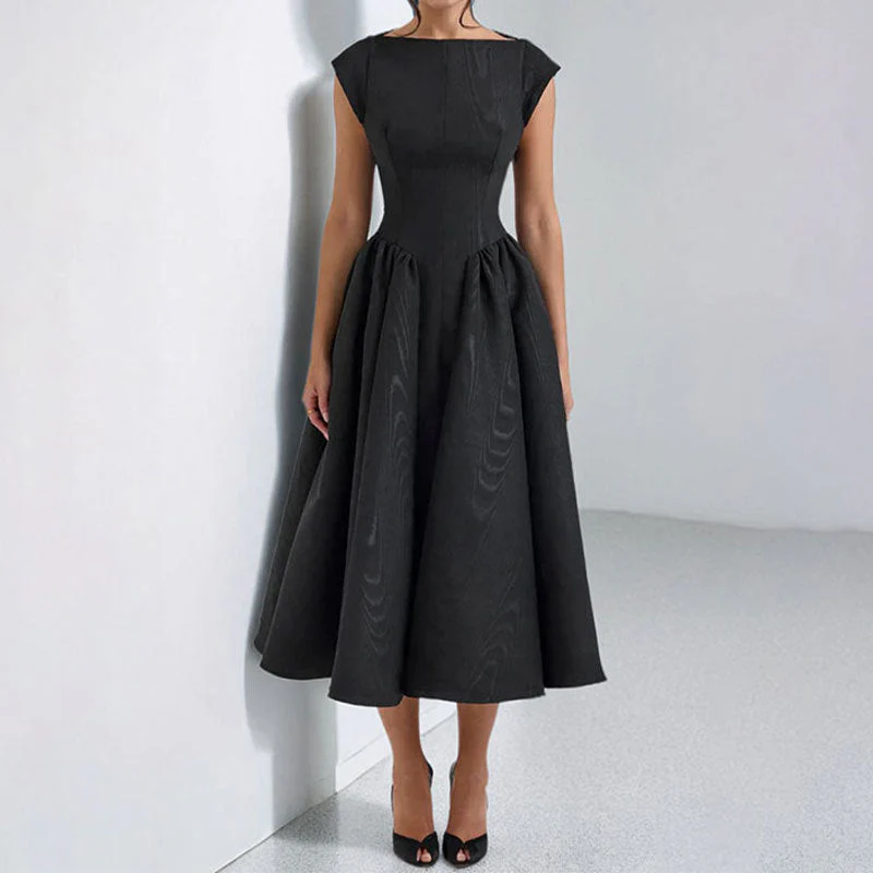 Women's midi dress – A-line silhouette – Fitted – Sleeveless with back detail - Image 5