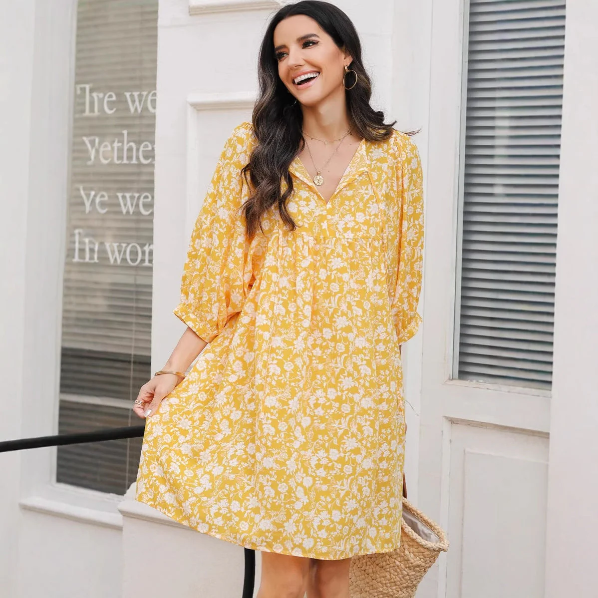Women's Midi Dress – V-neck – Bohemian Floral Print – Relaxed Fit – Lantern Sleeves - Image 2