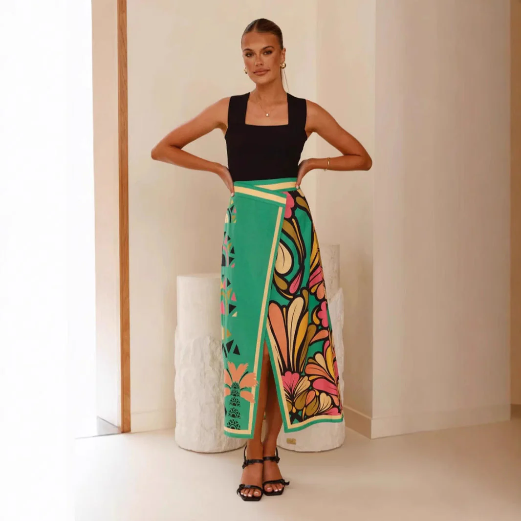 Women's midi-skirt – Slim fit – High waist – Front split – Abstract print – Airy fabric - Image 2