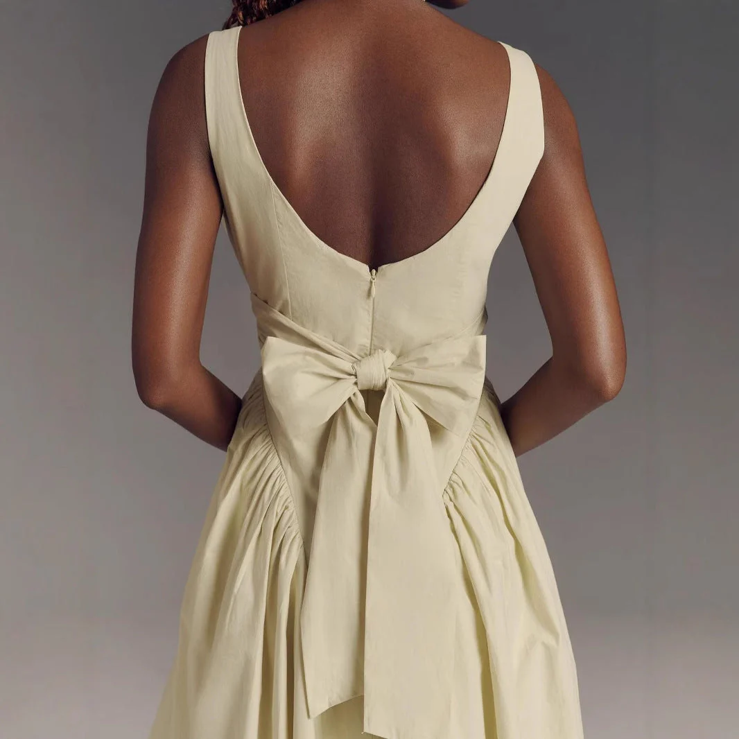 Women's Midi Dress – A-line Fit – Open Back with Bow – Square Neck – Airy Fabric - Image 4