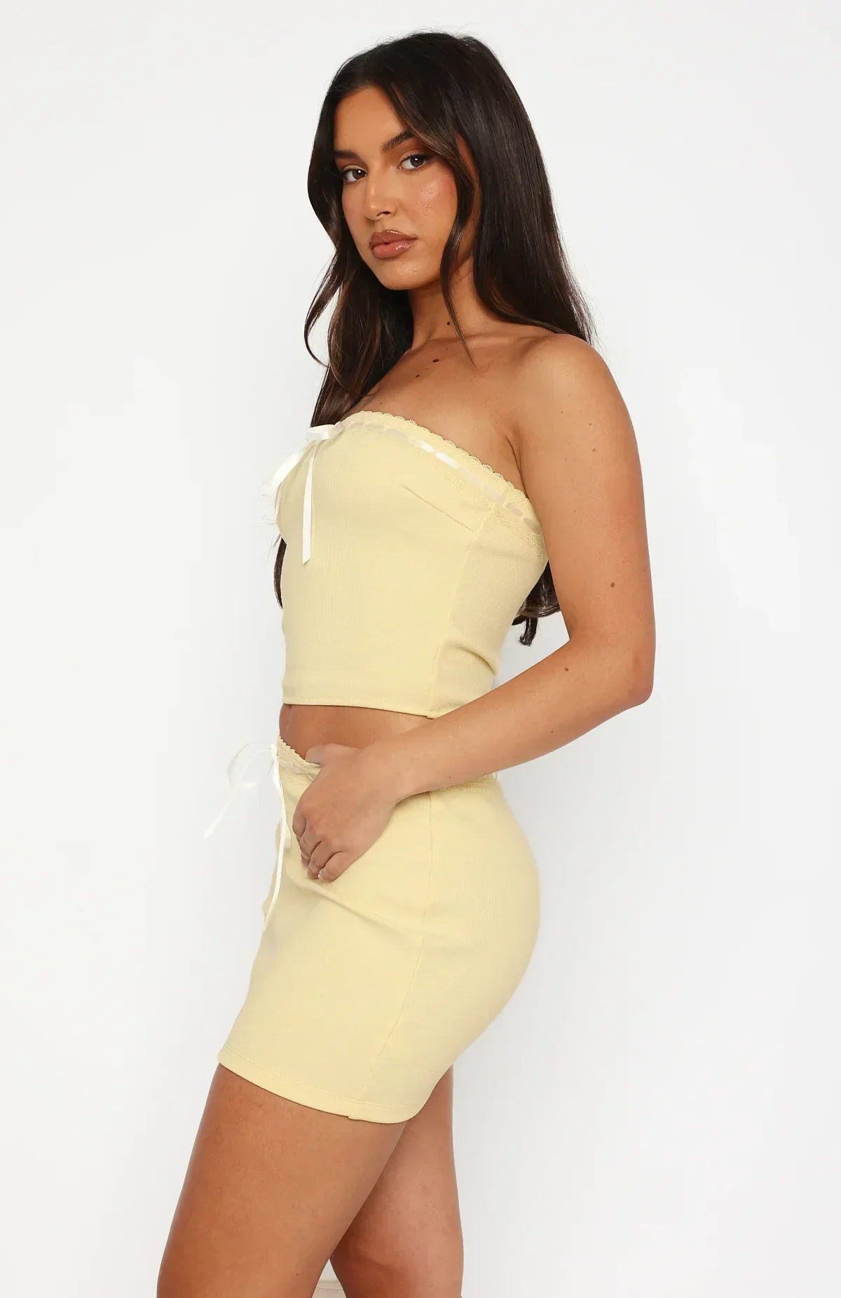 Women's miniskirt – Slim fit – Soft knit – Bow-detail Waist - Image 2