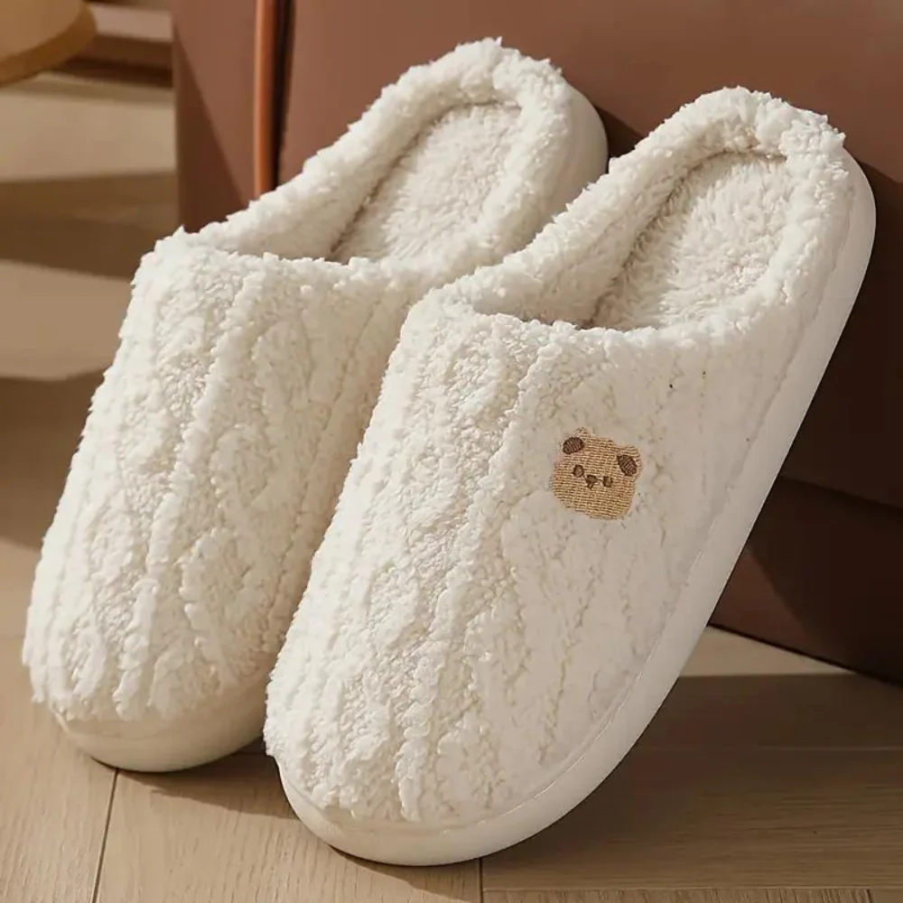 Women's Slippers – Fully Covering – Soft Faux Fur – Comfortable Indoor Use - Image 2