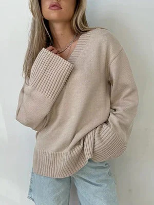 Women's Pullover – V-neck – Soft Knitted Fabric – Relaxed Fit – Ribbing - Image 3