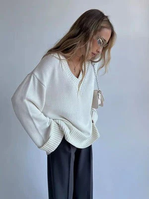 Women's Pullover – V-neck – Soft Knitted Fabric – Relaxed Fit – Ribbing - Image 6