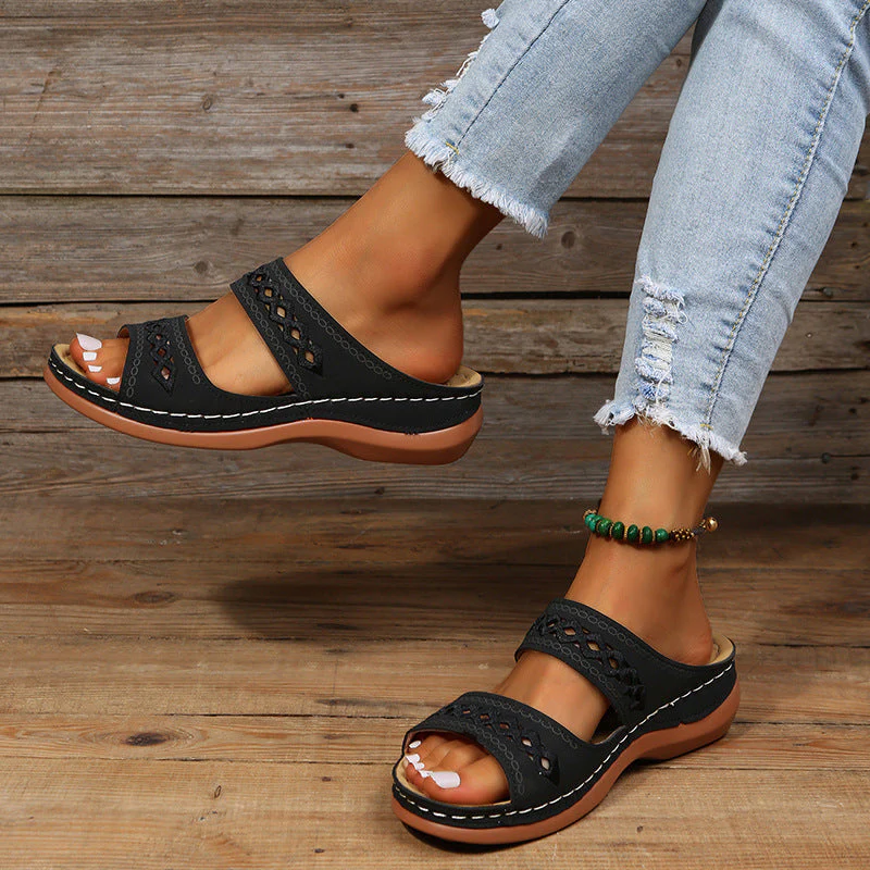 Ladies sandals β Slip-on comfort β Wide fit β Retro cut-out design β Stitched straps - Image 2